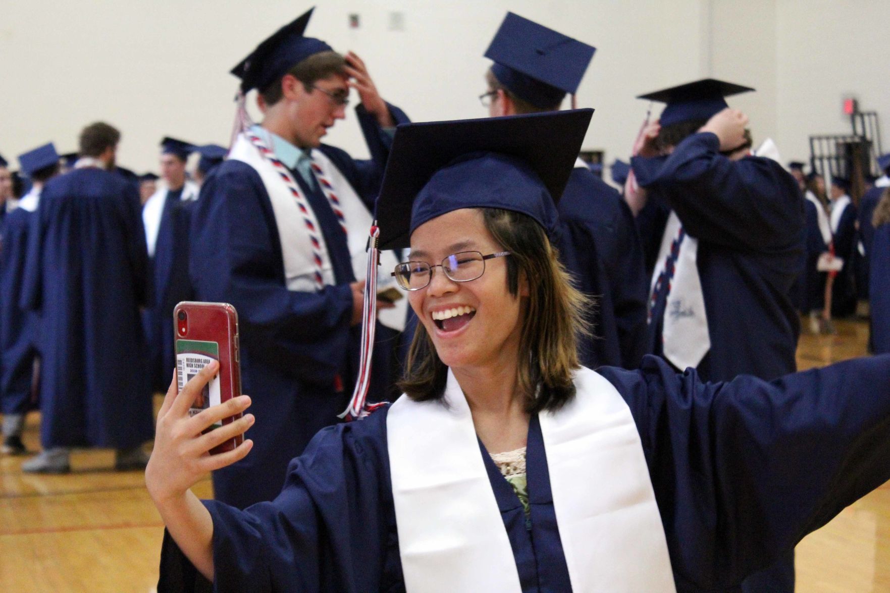 053019-reed-gallery-grad005